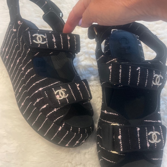 Chanel Shoes Size 8 - Picture 1 of 5